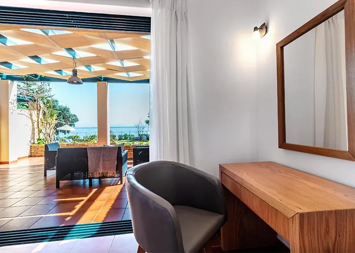 Beachfront - Pool 빌라