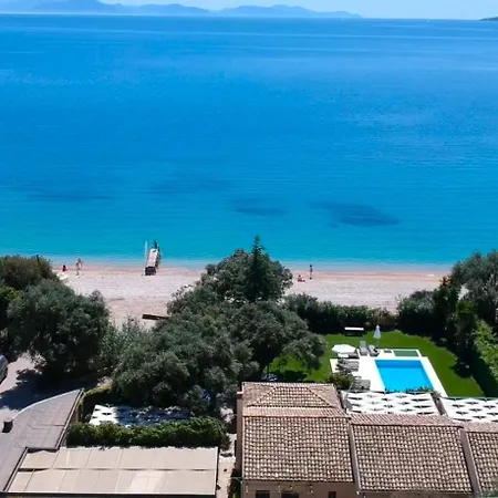 Beachfront - Pool *