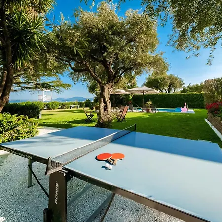 Beachfront - Pool *