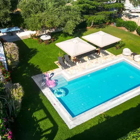 Beachfront - Pool